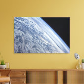 Aarde-horizon tegen de duisternis van de ruimte canvas afdruk (Insitu (Woonkamer))