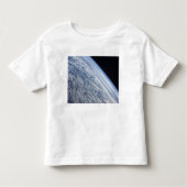 Aarde-horizon tegen de duisternis van de ruimte kinder shirts (Voorkant)