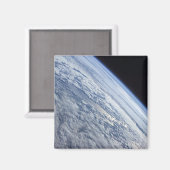 Aarde-horizon tegen de duisternis van de ruimte magneet (Voorkant / Achterkant)