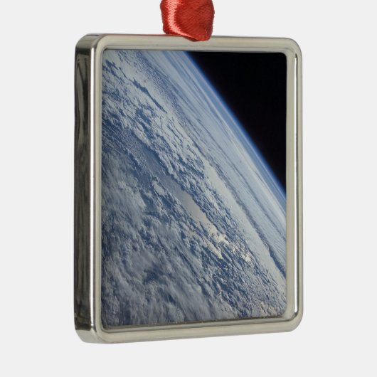 Aarde-horizon tegen de duisternis van de ruimte metalen ornament (Rechts)