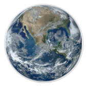 Aarde in de buitenruimte met wolken keramische knop (Voorkant)