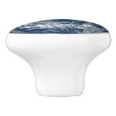 Aarde in de buitenruimte met wolken keramische knop (Zijkant)