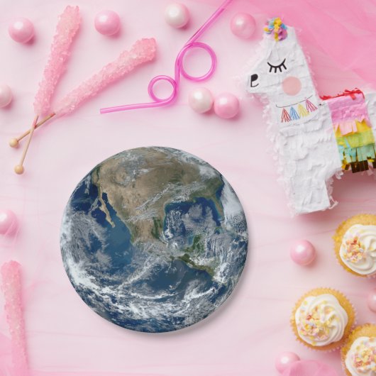 Aarde in de buitenruimte met wolken papieren bordje (Feest)