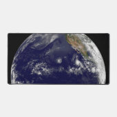 Aarde met drie tropische cyclonen in de Stille Oce Bureaumat (Voorkant)