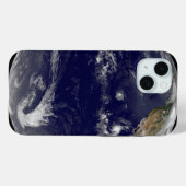 Aarde met drie tropische cyclonen in de Stille Oce Case-Mate iPhone Case (Achterkant (horizontaal))