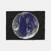 Aarde met drie tropische cyclonen in de Stille Oce Fleece Deken (Voorkant (Horizontaal))