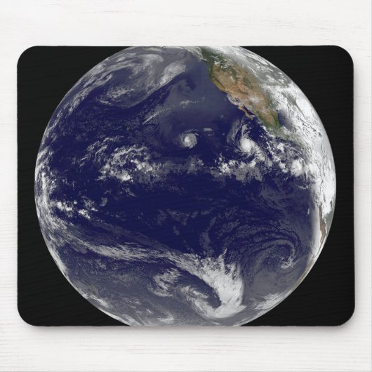 Aarde met drie tropische cyclonen in de Stille Oce Muismat (Voorkant)