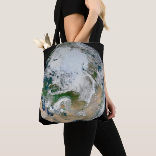Aarde met het Noordpoolgebied, Europa en Azië. Tote Bag (Dichtbij)