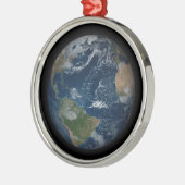 Aarde met wolken en Zee Metalen Ornament (Links)