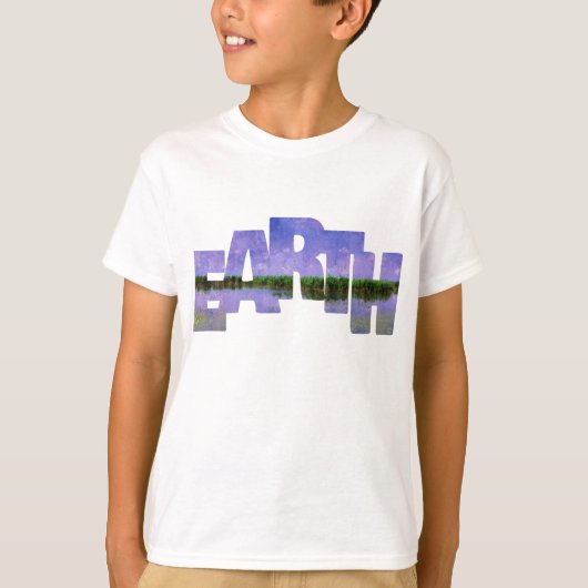 Aarde Onze blauwe zomerhemel en water T-shirt (Voorkant)