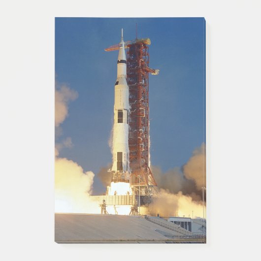 Aarde schudt als Saturn V de hemel doorklieft naar Post-it® Notes (Voorkant)