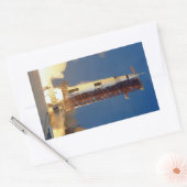 Aarde schudt als Saturnus V naar maan blaast Rechthoekige Sticker (Envelop)