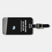 Aarde stijgt boven de maanhorizon. bagagelabel (Voorkant horizontaal)