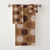 Aarde tones polka dots bad handdoek (Insitu)