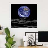 Aarde van de kant van de maan poster (Thuiskantoor)