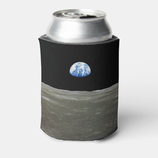 Aarde van maan in zwarte ruimte: aardopgang blikjeskoeler (Blikje Achterkant)