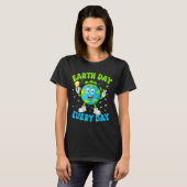 Aardedag elke dag grappige aarde 2026 leraar kinde t-shirt (Voorkant volledig)