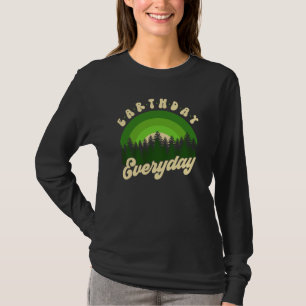 Aardedag elke dag Retro Groovy Regenboog Milieu Be T-shirt