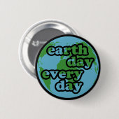 Aardedag elke dag ronde button 5,7 cm (Voorkant /achterkant)