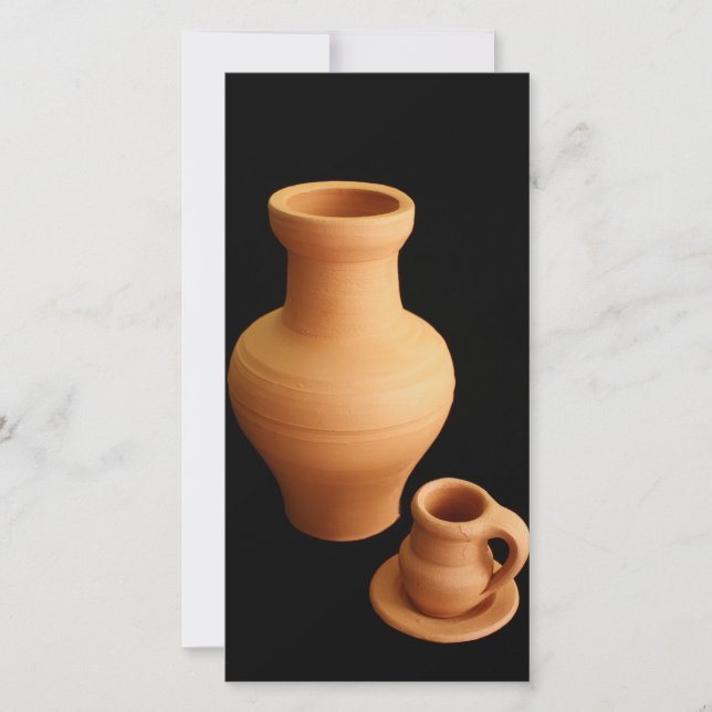 Aardewerk op zwarte achtergrond (Voorkant)