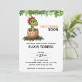 Aardige Kawaii Baby Dinosaur die uit het Ei komt Kaart (Staand voorkant)