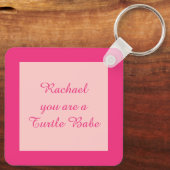 Aardige Roze Schildpad Babe Op Maat Sleutelhanger (Achterkant)