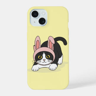 Aardige Tuxedo Kat in Roze Konijnenhoed Esthetiek iPhone 15 Case