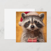 Aardige wasbeer met een kerstmanhoed die een cadea feestdagenkaart (Voorkant / Achterkant)