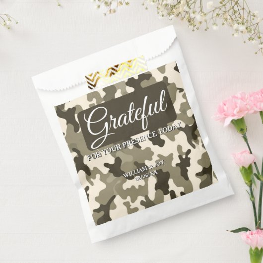 Aardse Bruinen & Tans Camouflage Grateful Bedankzakje (Gezegeld)