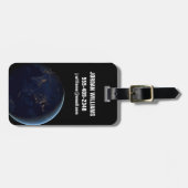 Aardse stad licht 's nachts op Azië en Australië Bagagelabel (Voorkant horizontaal)