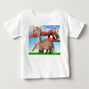 Aardvarken in Wonderland T-Shirt