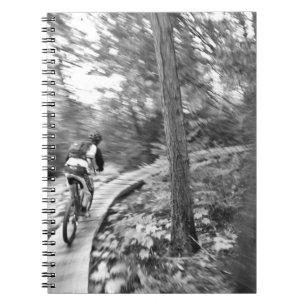Aaron Rodgers mountainbiken op de Stairway to Notitieboek