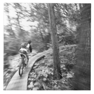 Aaron Rodgers mountainbiken op de Stairway to Tegeltje