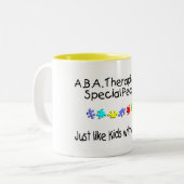 ABA Therapisten zijn speciale mensen... Tweekleurige Koffiemok (Voorkant links)