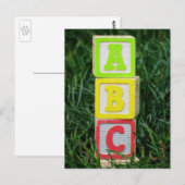 ABC-blokken in gras Briefkaart (Voorkant / Achterkant)