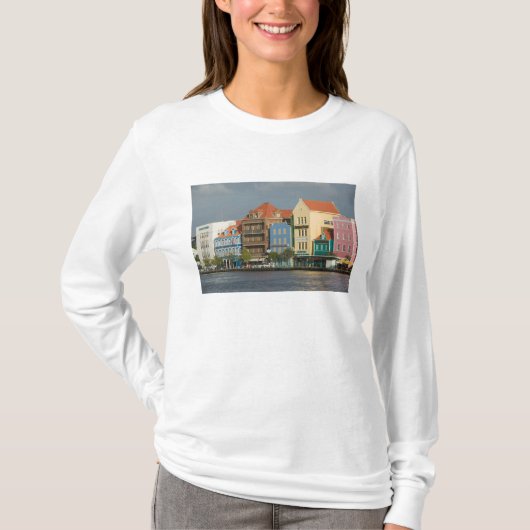 ABC-eilanden, CURACAO, Willemstad: Havenfront 2 T-shirt (Voorkant)