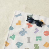 ABC's - Persoonlijke naam strandhanddoek met alfab Strandlaken (In situ)