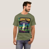 Abduction Comics: een retro sciencefictionavontuur T-shirt (Voorkant volledig)