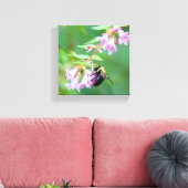 Abelia Bee Canvas Afdruk (Insitu (Woonkamer))