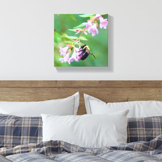 Abelia Bee Canvas Afdruk (Insitu (Slaapkamer))