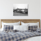 Aberdeen, WA - Uitzicht Waterfront en scheepvaart Canvas Afdruk (Insitu (Slaapkamer))