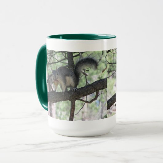 Abert's eekhoorn mok (Voorkant links)