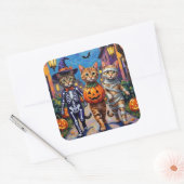 Abessijnse katten truc-of-behandeling in Halloween Vierkante Sticker (Envelop)