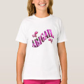 Abigail, Meisjesnaam Logo gemaakt van roze bloemen T-shirt (Voorkant)