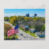 Above Greensboro NC skyline with American Flag Feestdagenkaart (Voorkant)