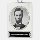 Abraham Lincoln, het zestiende President van Ameri Verzilverd Banner Ornament (Links)