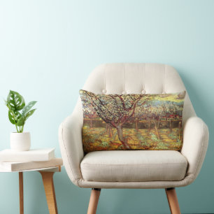 Abrikozenbomen in bloei door Vincent van Gogh Kussen