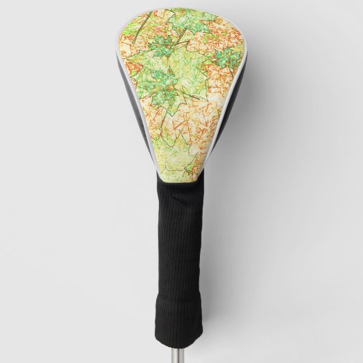 Abstract acerblad op krasbodem, op beige golfheadcover (Voorkant)