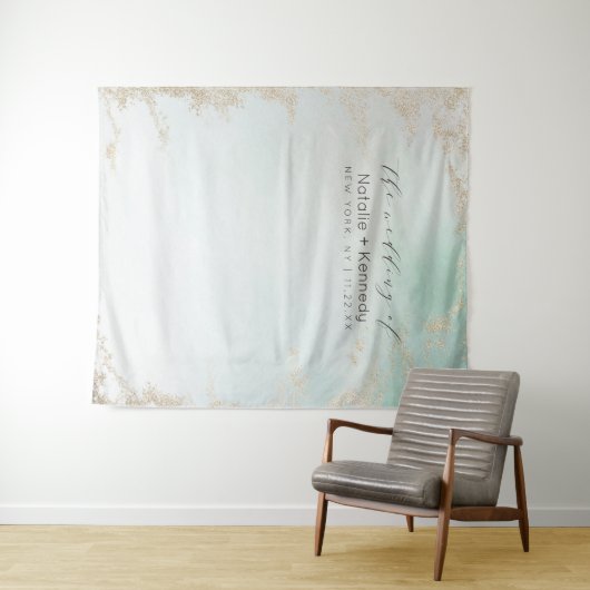 Abstract Aqua Ombre Fade met Mat Goud Glitter Wandkleed (In Situ (horizontaal))