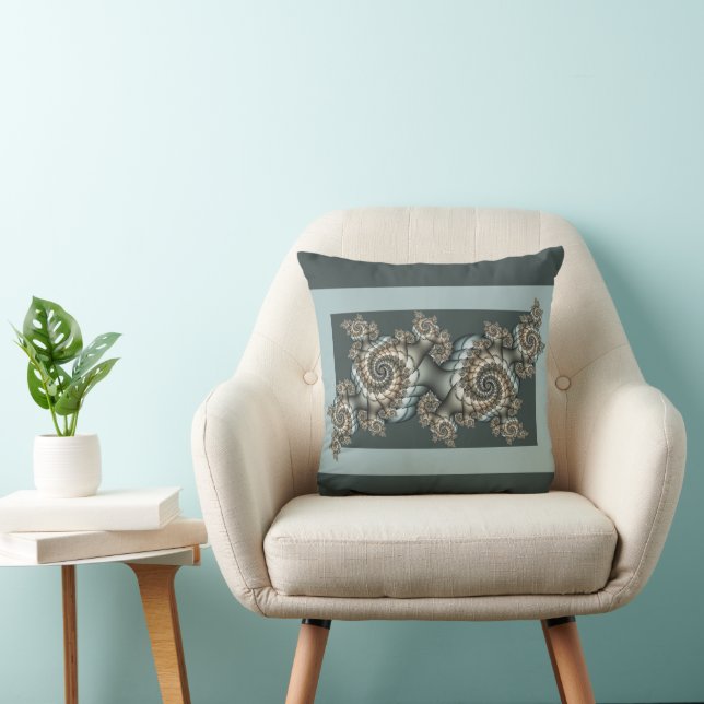Abstract Beige Lichtblauwe Fractale Kunst Spiralen Kussen (Stoel)